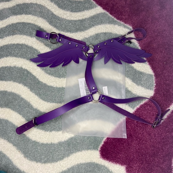 Purple Wings Waist Belt Body Caged Harness with Back Angel Wings - Picture 3 of 4